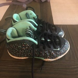 Nike Little Posite Foamposite One “Easter” Sz 11